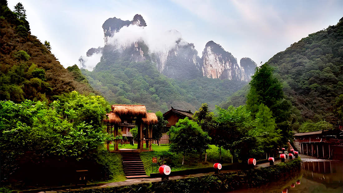 Dehang Miao Village